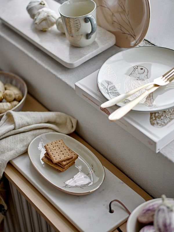 planche_a_decouper_en_marbre_blanc_deco_cuisine_bloomingville